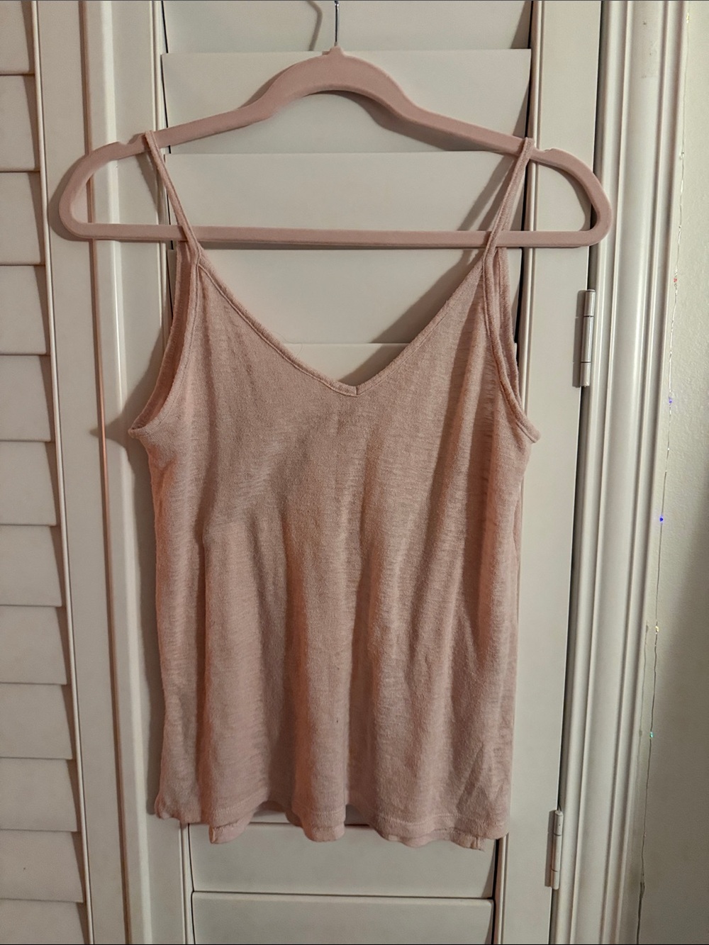 Women's Lightweight V-Neck Tank Top - Blush Pink